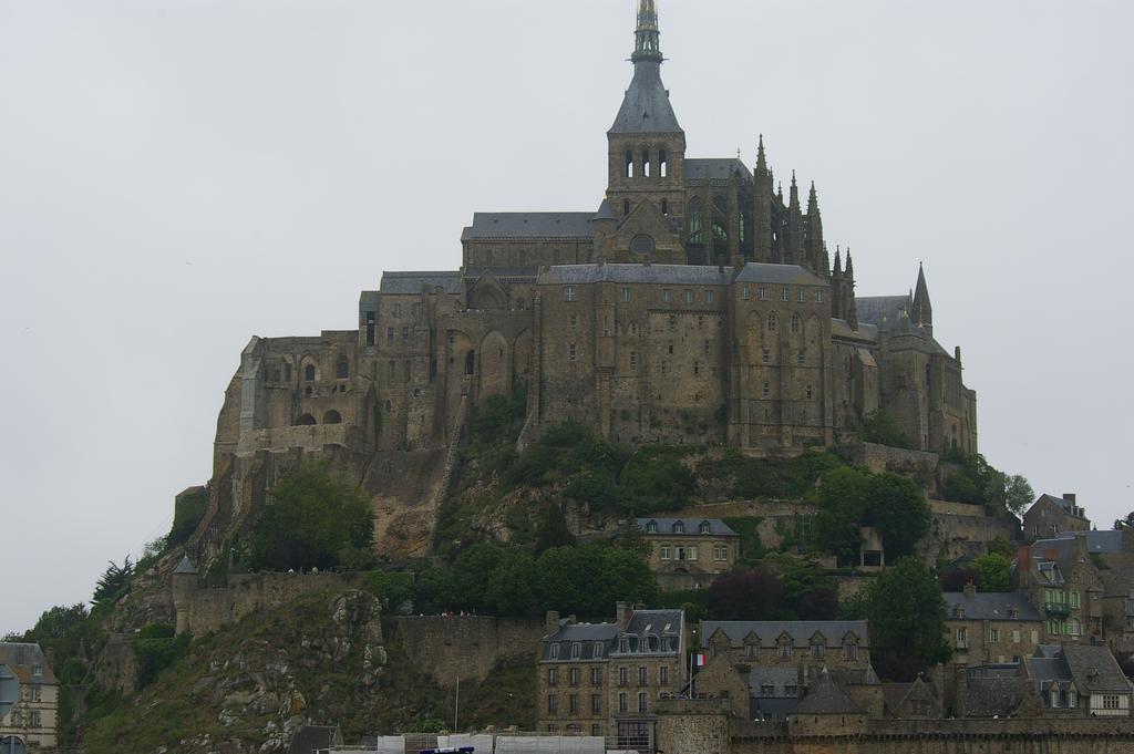 Gite Aristide Mont Saint Michel Sacey Habitación foto